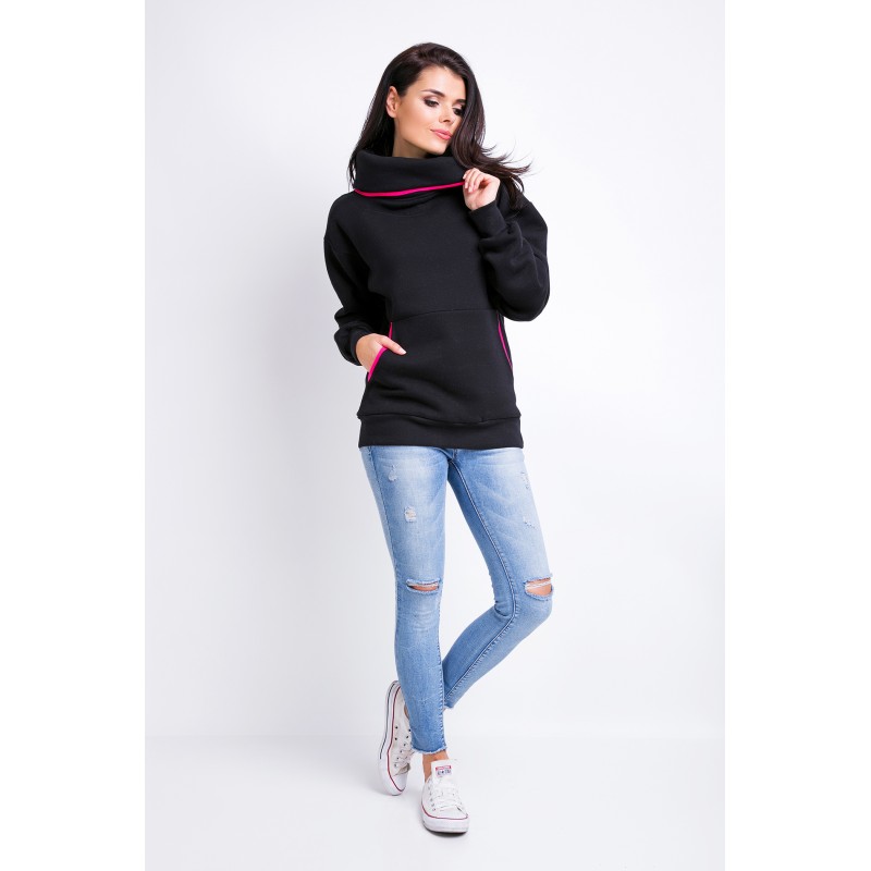 Pulover negru cu guler supradimensionat
