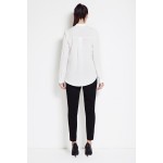 Camasa dama alba cu model roz Camasa dama alba cu model roz