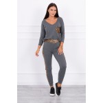 Trening gri-inchis cu pantaloni lungi drepti cu buzunare