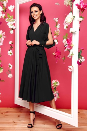 Rochie lunga cu maneci decupate si cordon neagra