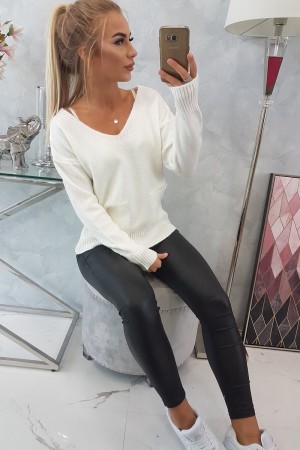Pulover cu buzunare scurt din lana